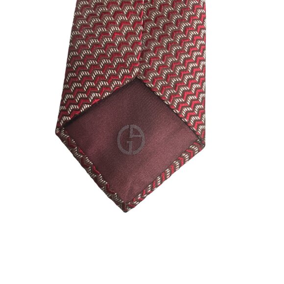 Giorgio Armani Red & Beige Chevron Pattern 100% Silk Tie Made In Italy - Picture 3 of 6